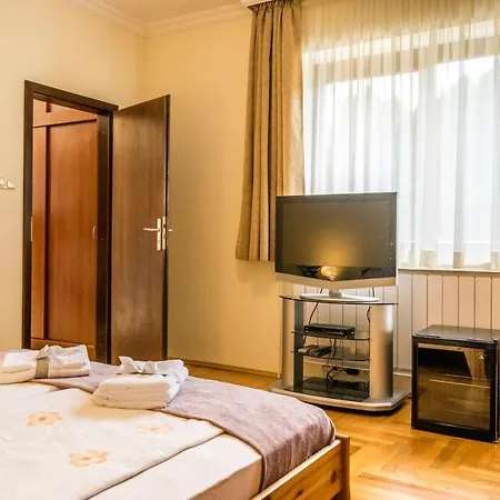 Πανσιόν Mikes Vendeghaz Balatonfüred